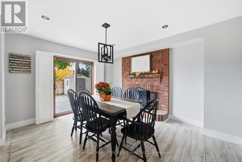 234 Billings Crescent, Newmarket, ON - Indoor Photo Showing Dining Room