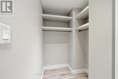 234 Billings Crescent, Newmarket, ON - Indoor