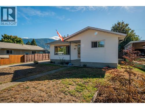 204 Pinewood Drive, Castlegar, BC - Outdoor