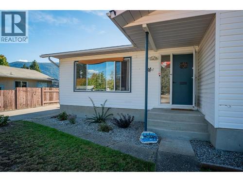 204 Pinewood Drive, Castlegar, BC - Outdoor With Deck Patio Veranda