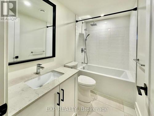 A & B - 27 O'Meara Street, Ottawa, ON - Indoor Photo Showing Bathroom
