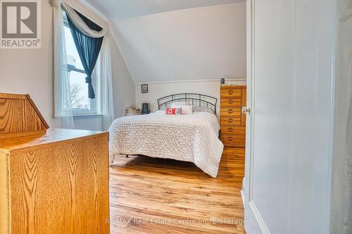 745 Main Street W, North Perth (Listowel), ON - Indoor Photo Showing Bedroom