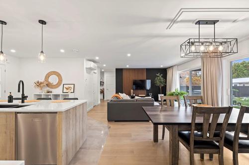 Vue d'ensemble - 315 11E Avenue, Saint-Zotique, QC - Indoor Photo Showing Dining Room