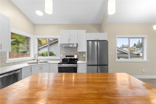 2170 Sun Valley Dr, Nanaimo, BC 