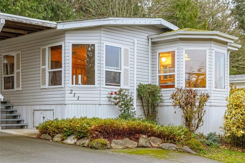 211-2779 Stautw Rd, Central Saanich, BC 