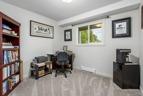 205-1944 Riverside Lane, Courtenay, BC - Indoor Photo Showing Office