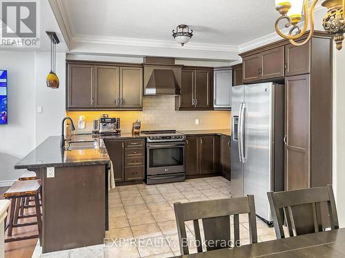 66 Fall Fair Way, Hamilton, ON - Indoor Photo Showing Kitchen