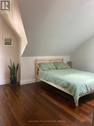 410 Manning Avenue, Toronto, ON - Indoor Photo Showing Bedroom