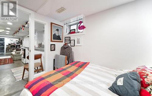 410 Manning Avenue, Toronto, ON - Indoor Photo Showing Bedroom