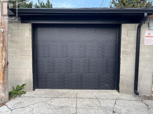 410 Manning Avenue, Toronto, ON - Outdoor