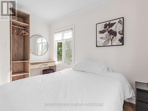 Th3 - 60 Carr Street, Toronto, ON - Indoor Photo Showing Bedroom