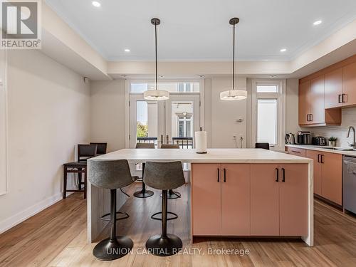 Th3 - 60 Carr Street, Toronto, ON - Indoor Photo Showing Kitchen