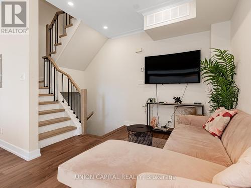 Th3 - 60 Carr Street, Toronto, ON - Indoor