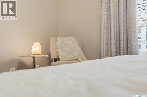 110 721 8Th Street E, Saskatoon, SK - Indoor Photo Showing Bedroom