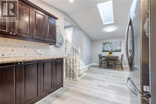 5 Twinoaks Crescent, Hamilton, ON - Indoor