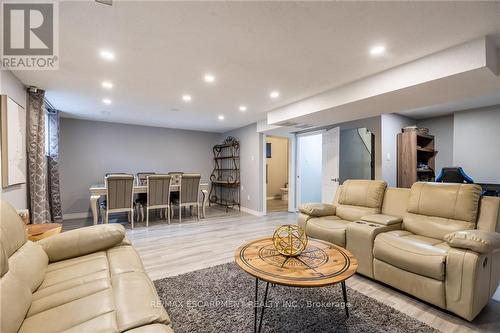 5 Twinoaks Crescent, Hamilton, ON - Indoor