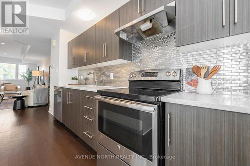 938 Woodroffe Avenue, Ottawa, ON - Indoor Photo Showing Kitchen With Stainless Steel Kitchen With Upgraded Kitchen