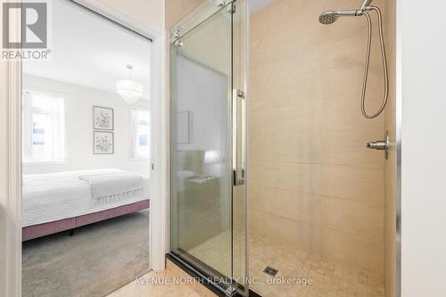 938 Woodroffe Avenue, Ottawa, ON - Indoor Photo Showing Bathroom
