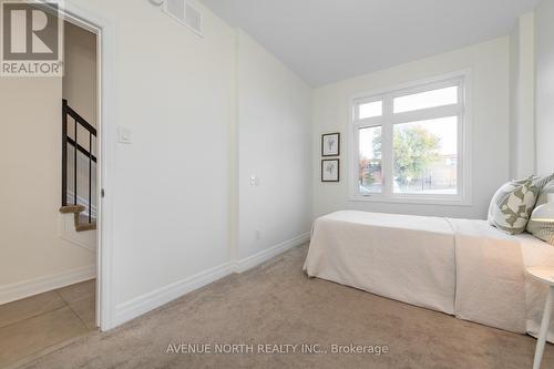938 Woodroffe Avenue, Ottawa, ON - Indoor Photo Showing Bedroom