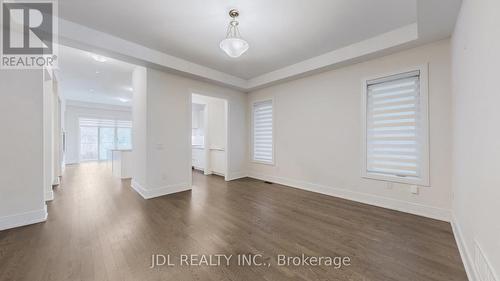 97 Milky Way Drive, Richmond Hill, ON - Indoor Photo Showing Other Room