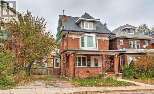 152 Sanford Avenue S, Hamilton, ON - Outdoor With Facade