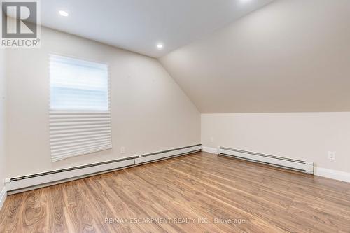 152 Sanford Avenue S, Hamilton, ON - Indoor Photo Showing Other Room