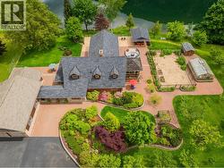 906 JAMES Road  Shoreacres, BC V1N 4P8