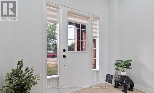 107 Frenchpark Circle, Brampton, ON - Indoor Photo Showing Other Room