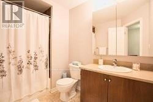624 Mcconachie Common, Burlington, ON - Indoor Photo Showing Bathroom