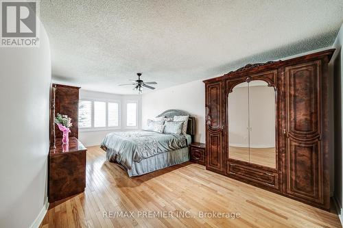 21 Berrydown Drive, Caledon, ON - Indoor Photo Showing Bedroom