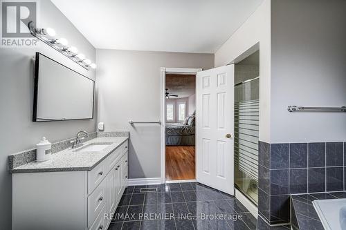 21 Berrydown Drive, Caledon, ON - Indoor Photo Showing Bathroom