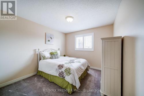 21 Berrydown Drive, Caledon, ON - Indoor Photo Showing Bedroom