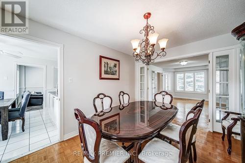 21 Berrydown Drive, Caledon, ON - Indoor Photo Showing Dining Room