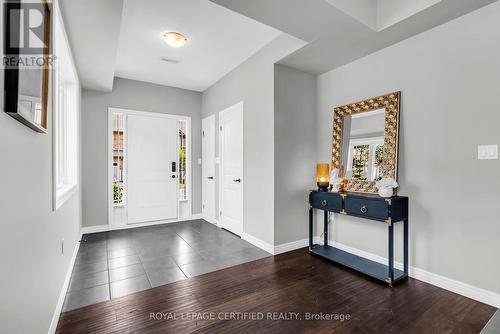 89 Bloom Crescent, Hamilton, ON - Indoor Photo Showing Other Room