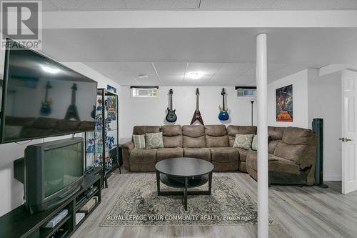 258 Harding Park Street, Newmarket, ON - Indoor With Fireplace