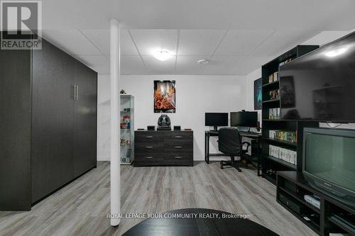 258 Harding Park Street, Newmarket, ON - Indoor