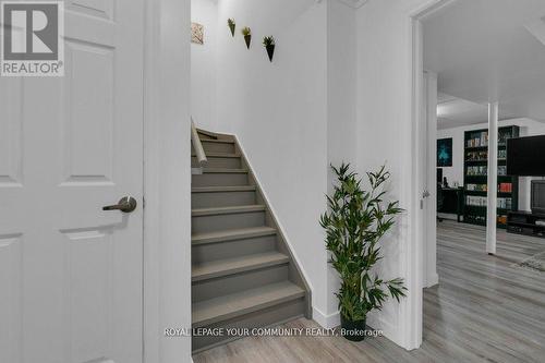 258 Harding Park Street, Newmarket, ON - Indoor Photo Showing Other Room