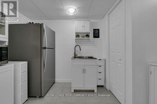 258 Harding Park Street, Newmarket, ON - Indoor