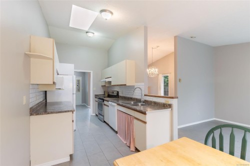 6253 Olympia Way, Nanaimo, BC 