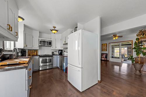 Cuisine - 732 Rg De La Rivière E., Sainte-Brigide-D'Iberville, QC - Indoor Photo Showing Kitchen With Double Sink