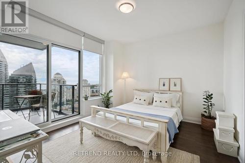 2403 - 36 Park Lawn Road, Toronto, ON - Indoor Photo Showing Bedroom