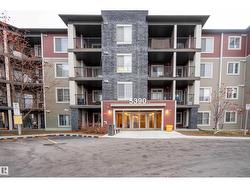 5390 Chappelle RD SW  Edmonton, AB T6W 3K7