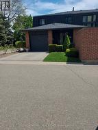 101 - 20 MINEOLA ROAD E  Mississauga, ON L5G 4N9