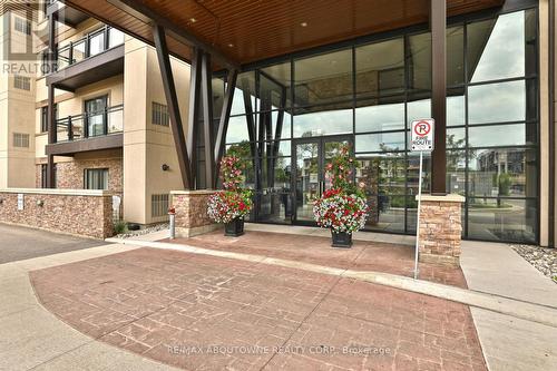 103 - 128 Garden Drive, Oakville, ON - Outdoor