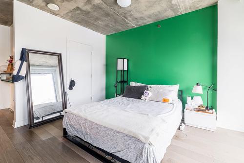 Primary bedroom - 907-1414 Rue Chomedey, Montréal (Ville-Marie), QC - Indoor Photo Showing Bedroom