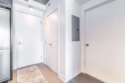 Hall - 907-1414 Rue Chomedey, Montréal (Ville-Marie), QC - Indoor Photo Showing Other Room