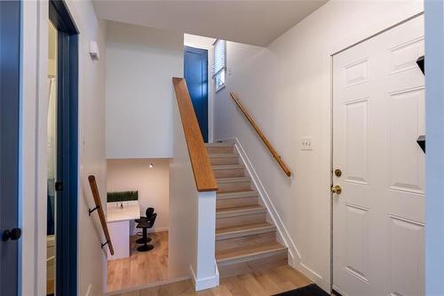 1-162 Kitson St, Winnipeg, MB 