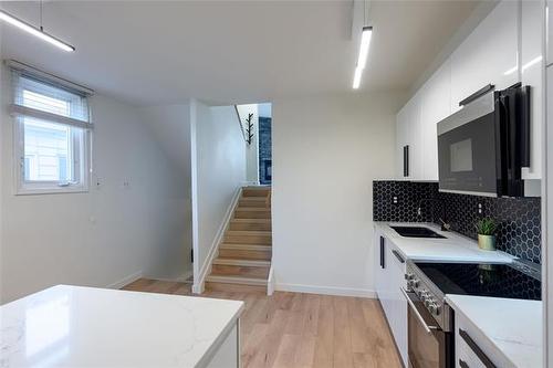 1-162 Kitson St, Winnipeg, MB 