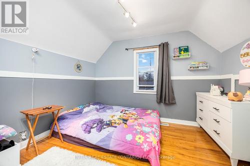 856 Devine Street, Sarnia, ON - Indoor Photo Showing Bedroom