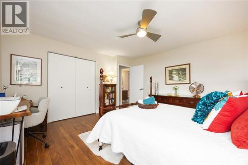 10 Derby Lane Unit# 1202, Sarnia, ON - Indoor Photo Showing Bedroom